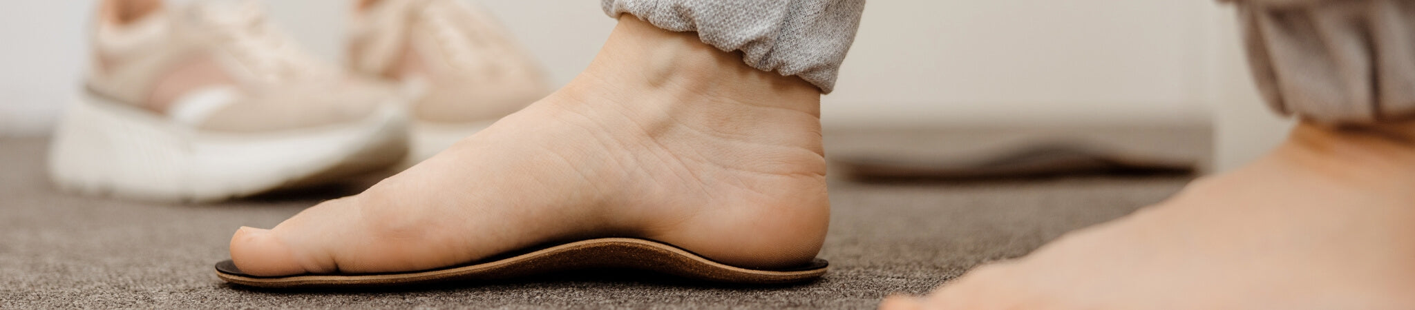 Flat Foot Riding Embracing Your Unique Stride: Navigating the World of Flat Feet 🦶 ...